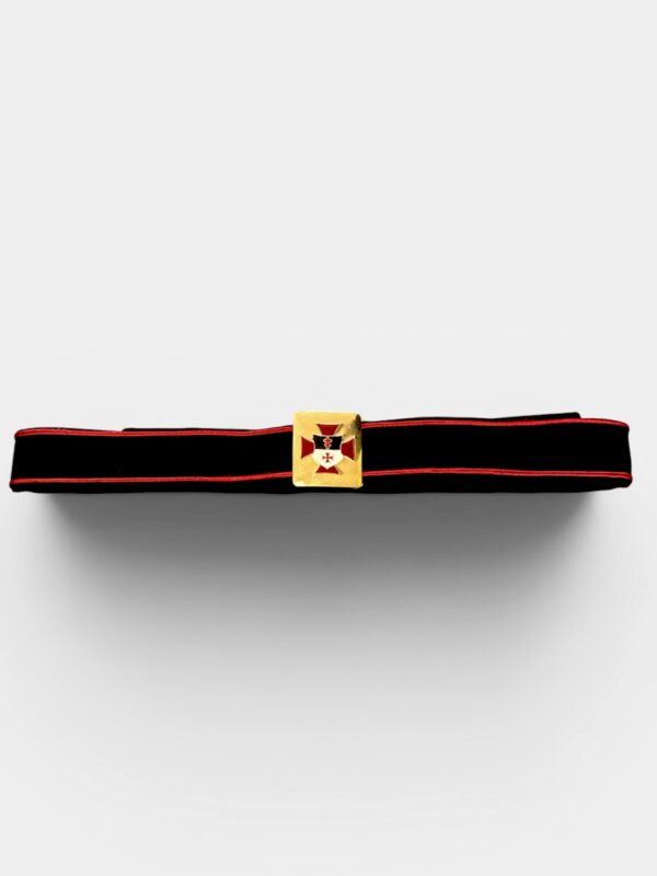 Cinturón de gala templario con hebilla metálica de escudo templario